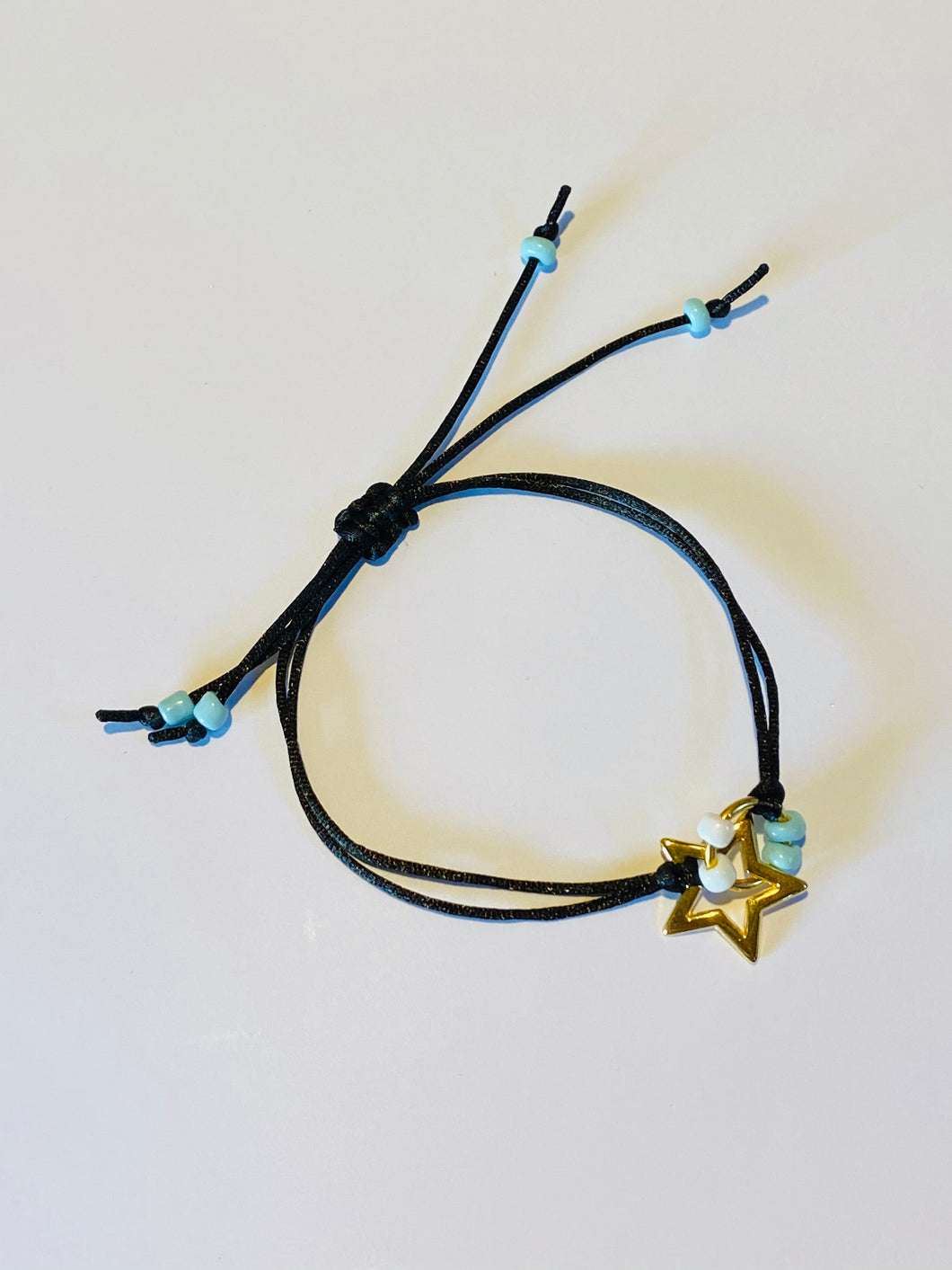 Satijnkoord zwart armbandjes ster